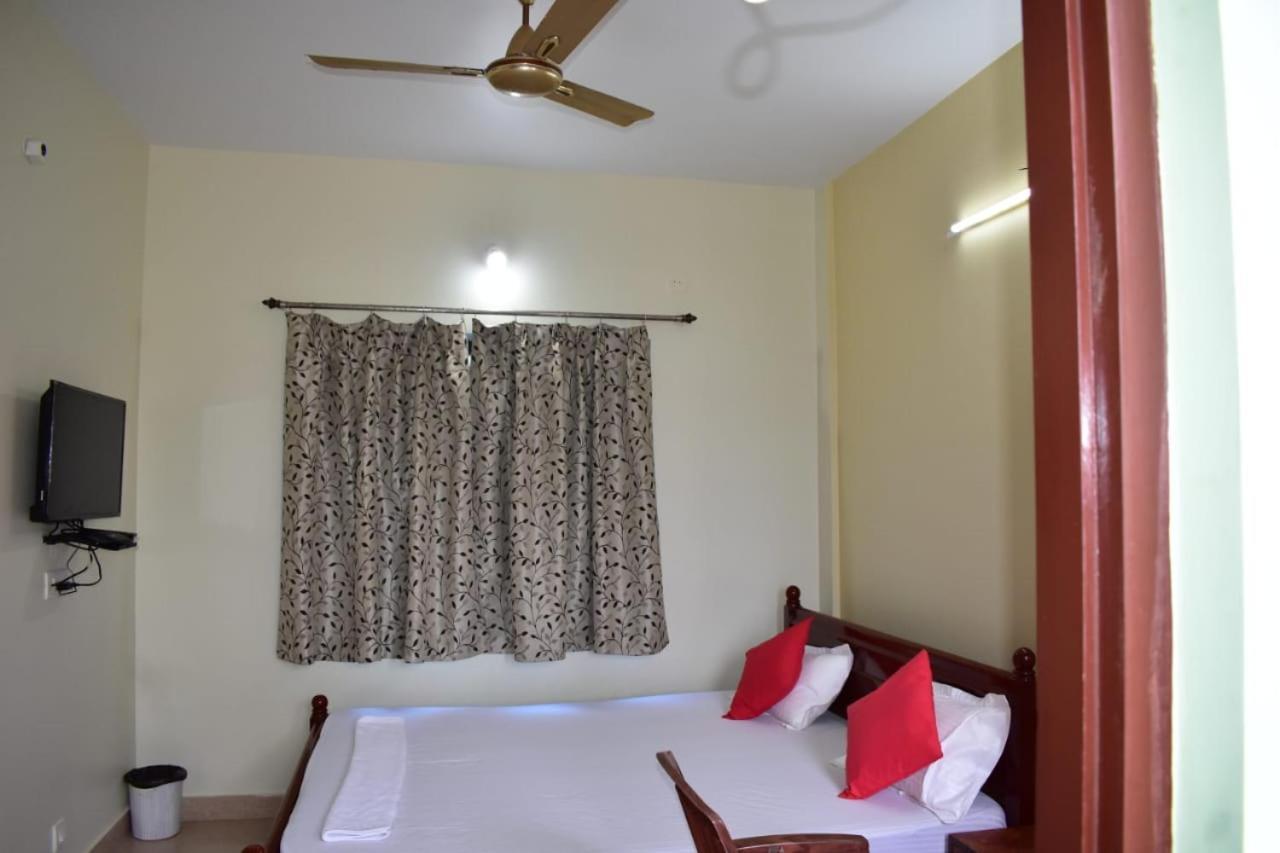 Hotel Lovely Inn ! Puri Purí Exteriér fotografie