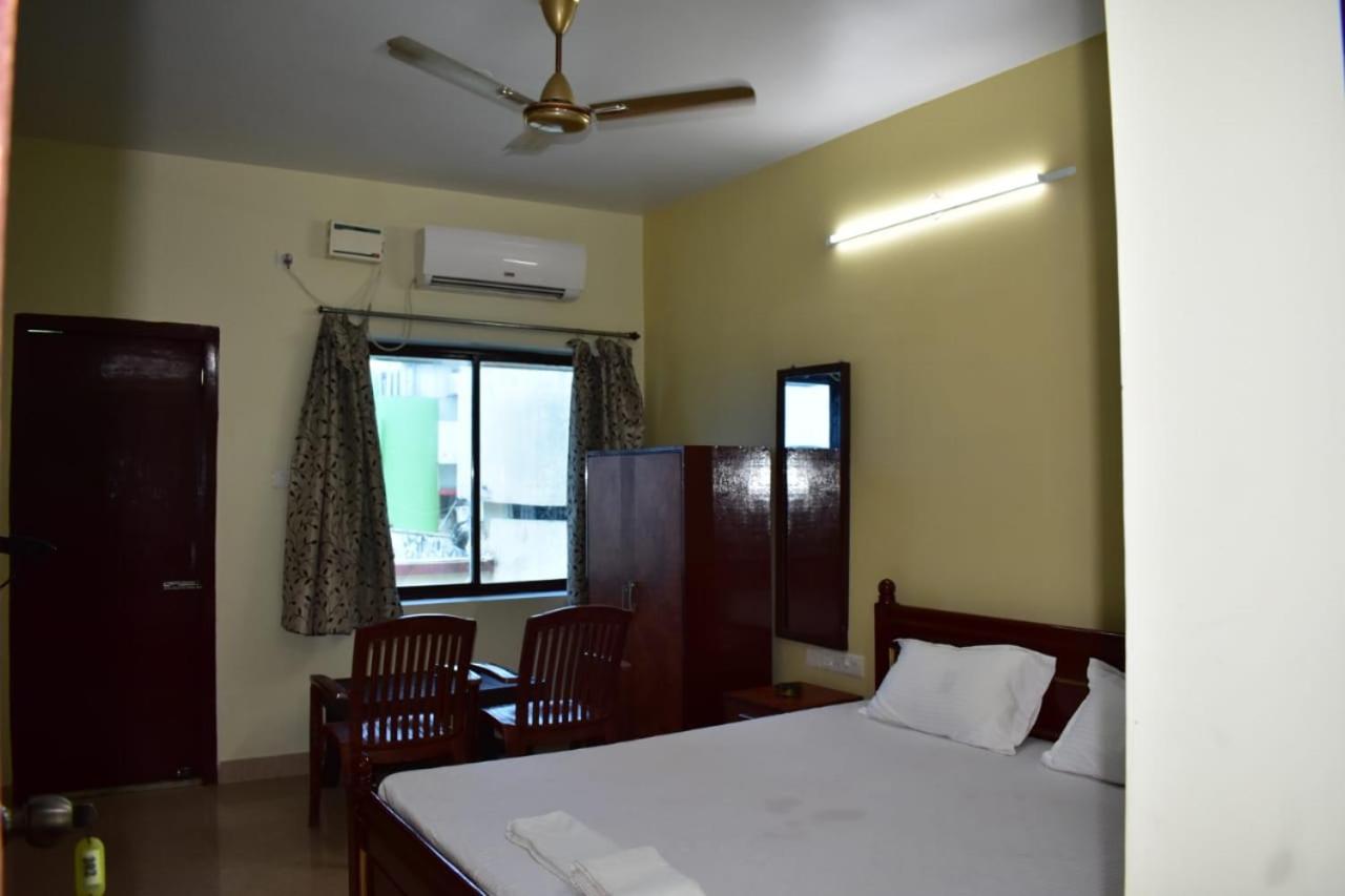 Hotel Lovely Inn ! Puri Purí Exteriér fotografie